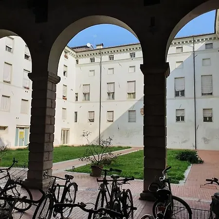 In Splendido Palazzo Rinascimentale