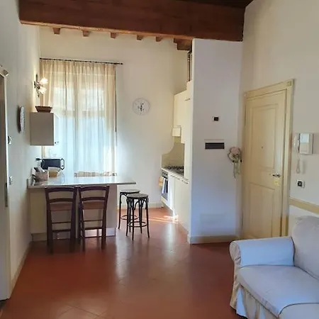 In Splendido Palazzo Rinascimentale *